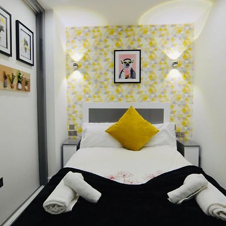 Executive Central Self Contained Flat By Cozynest Reading Exterior foto