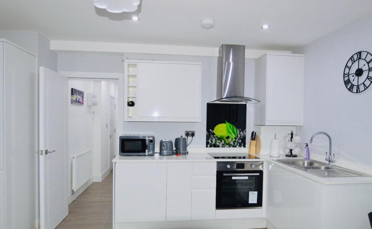 Executive Central Self Contained Flat By Cozynest Reading Exterior foto